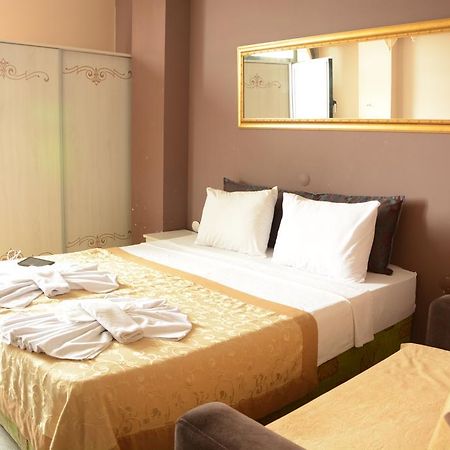 Esra Sultan Petrol Hotel Стамбул Екстер'єр фото