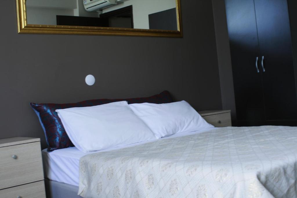 Esra Sultan Petrol Hotel Стамбул Номер фото