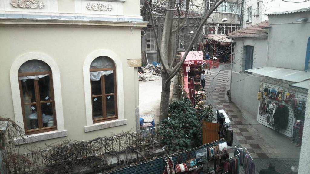 Esra Sultan Petrol Hotel Стамбул Номер фото